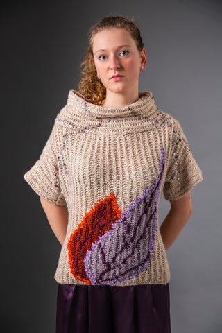 MAGMA SPLENDOR - Sweater made of alpaca and silk - Colors like flames, shape with depth