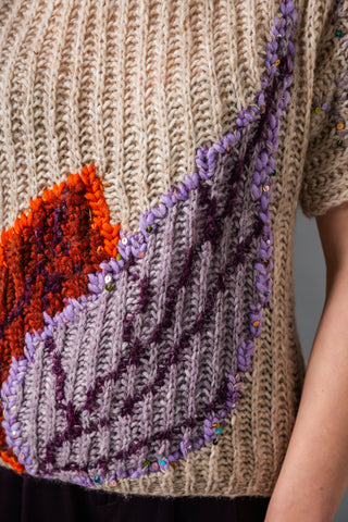 MAGMA SPLENDOR - Sweater made of alpaca and silk - Colors like flames, shape with depth