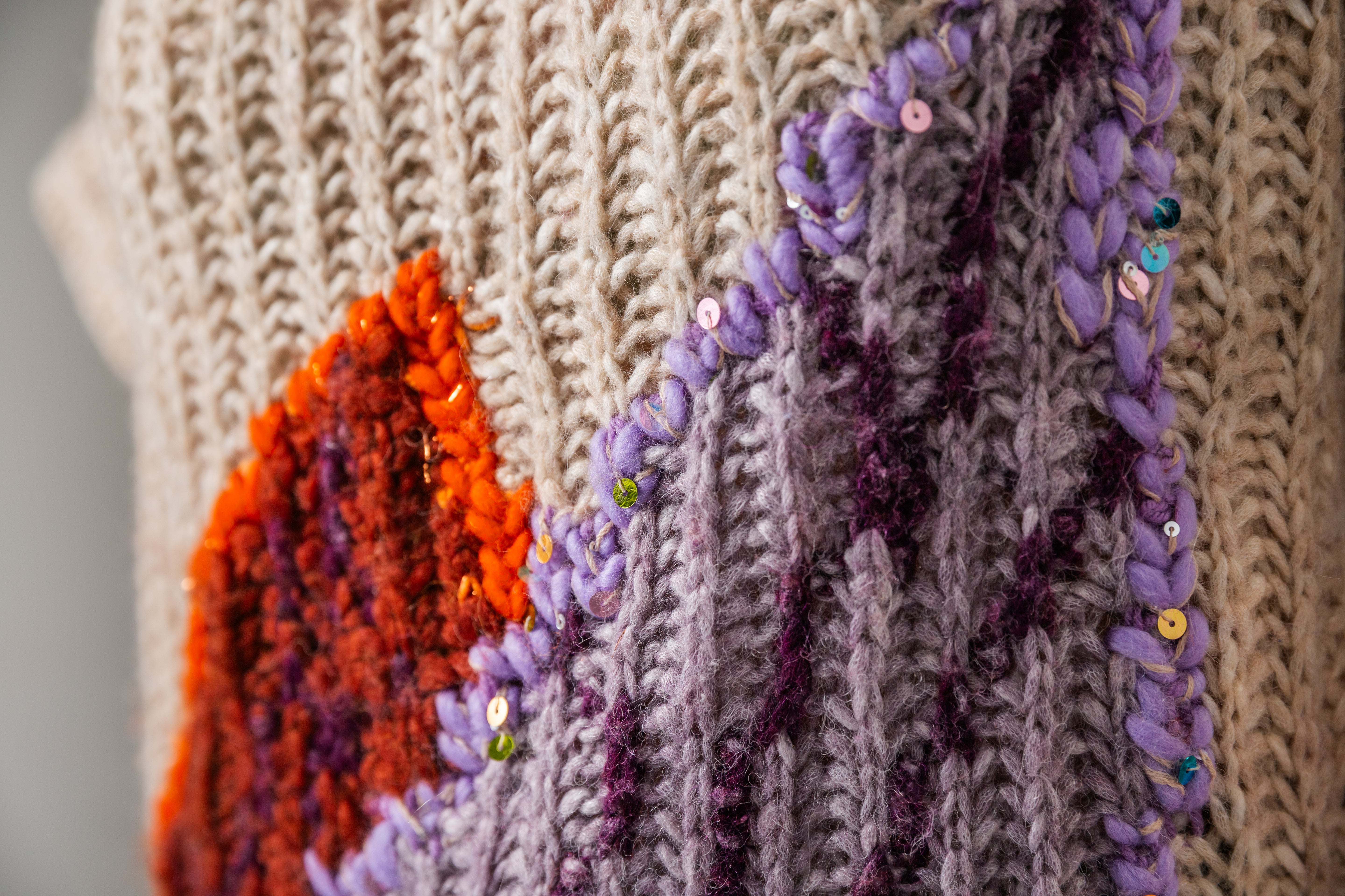 Naheinstellung der handgearbeiteten Intarsienblätter