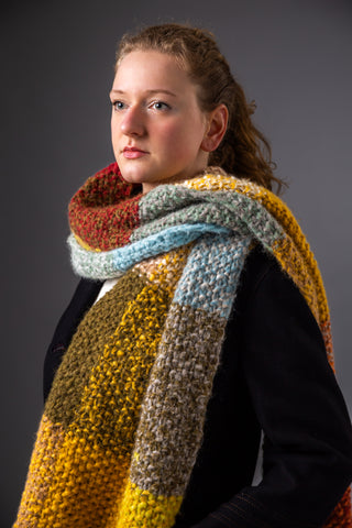 MOSAIC MAXI - oversized scarf made of merino wool, alpaca and silk - a statement