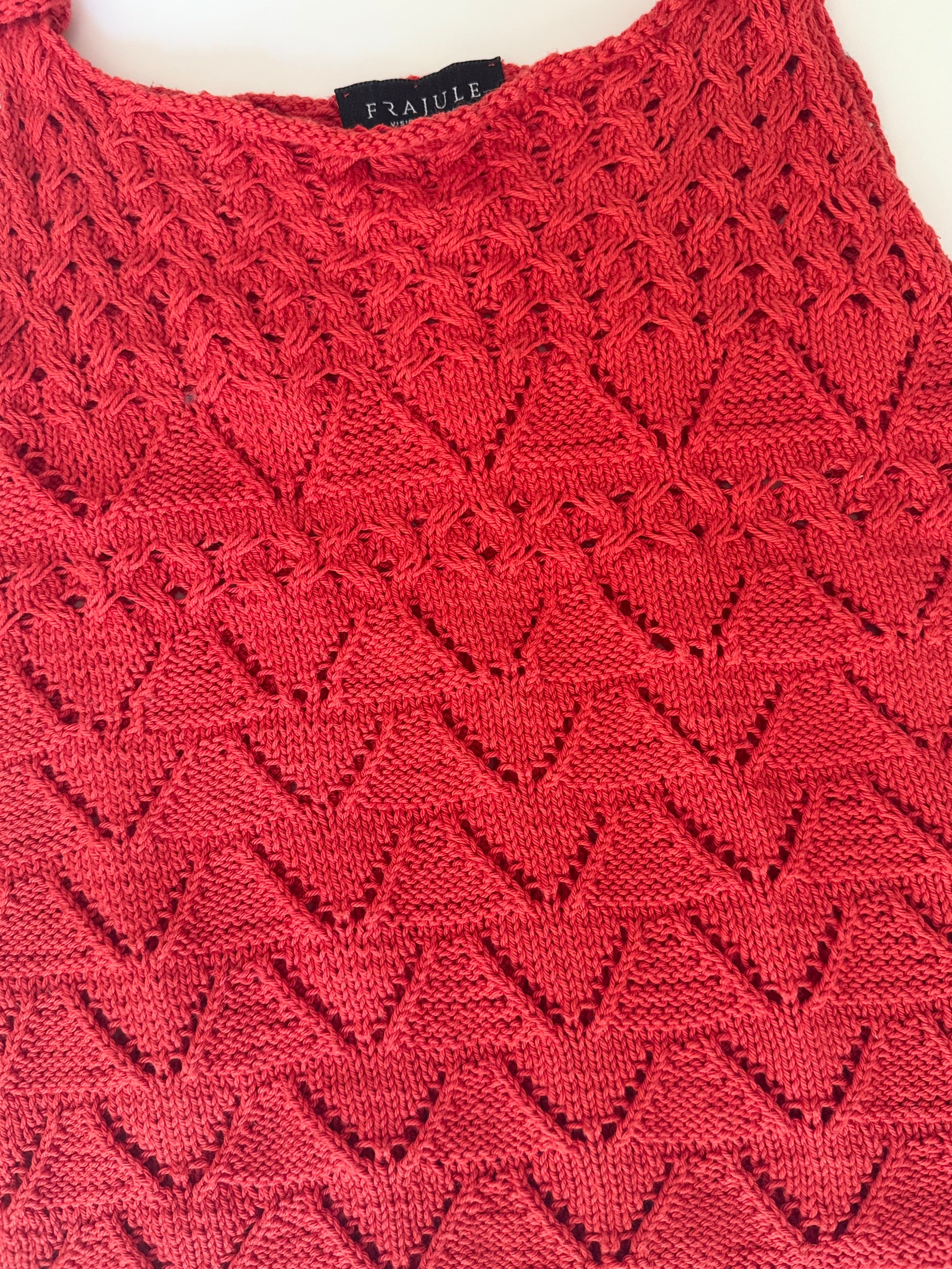Ruby Essence - Shell Top